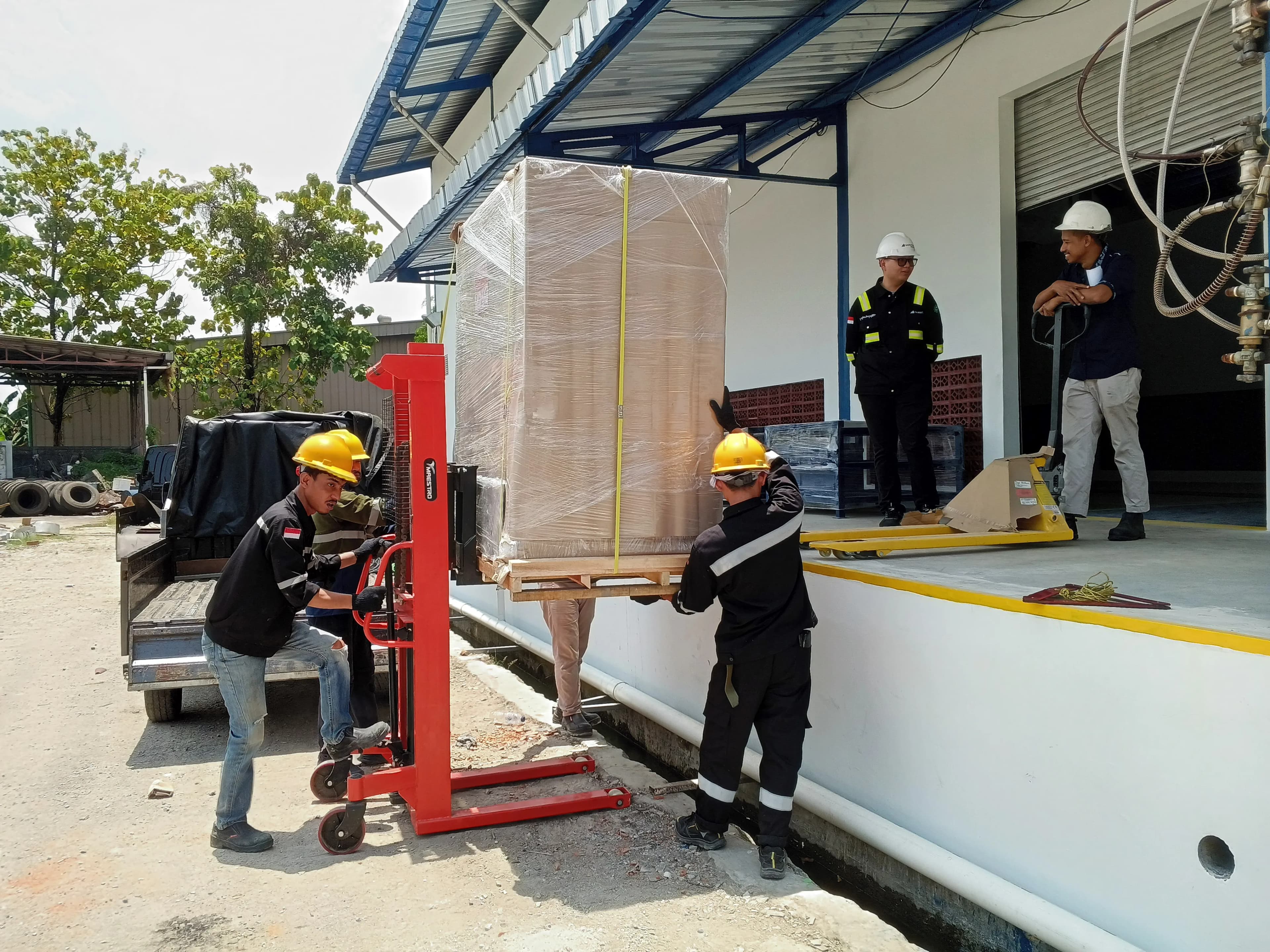 [Workshop produksi Fume Hood (Lemari Asam) di Bogor] - Foto 6